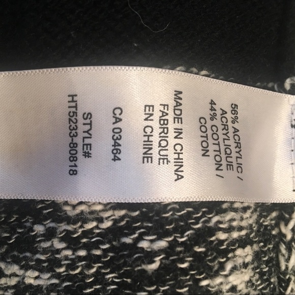 🌸Revolution  by Ricki’s sweater. - Picture 5 of 5